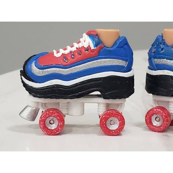 BRATZ Flashback Fever Yasmin‎ Roller-Boogie 80s Skates Shoes MGA Entertainment - Picture 2 of 5